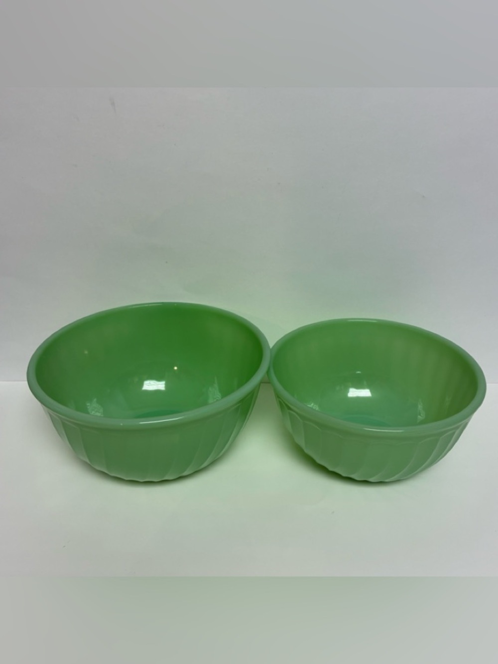 Vintage Green Swirl UNMARKED Nesting Mixing Bowl Set of 2